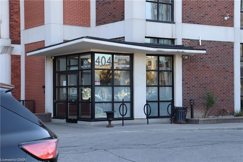 620-404 King Street W, Kitchener, ON - Outdoor