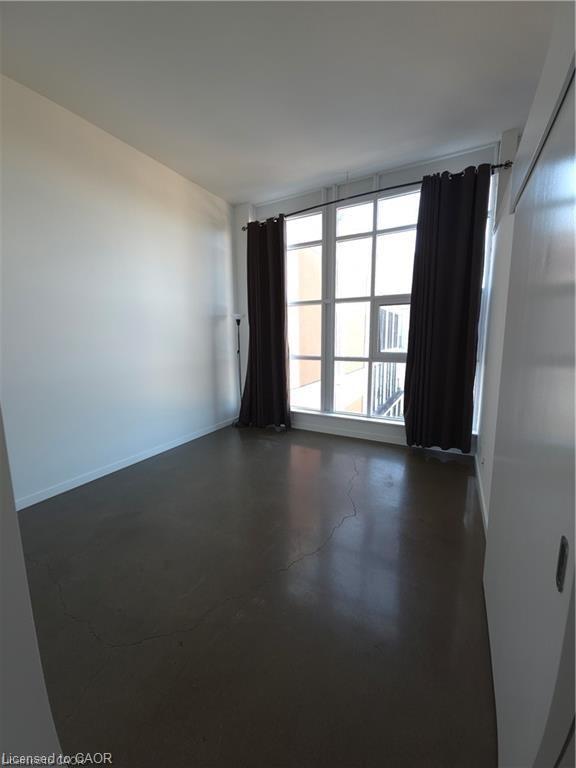 620-404 King Street W, Kitchener, ON - Indoor Photo Showing Other Room