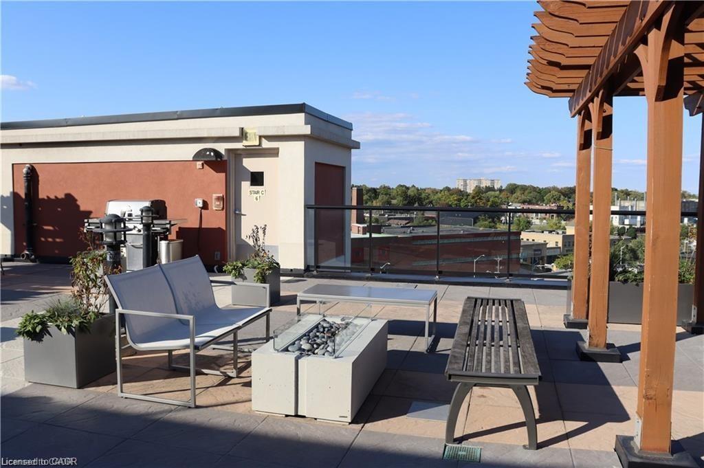 620-404 King Street W, Kitchener, ON - Outdoor