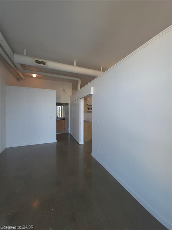 620-404 King Street W, Kitchener, ON - Indoor Photo Showing Other Room