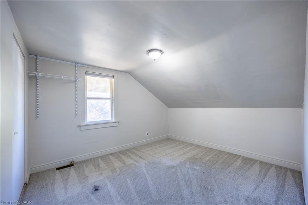 17 Mechanic Street W, Waterford, ON - Indoor Photo Showing Other Room