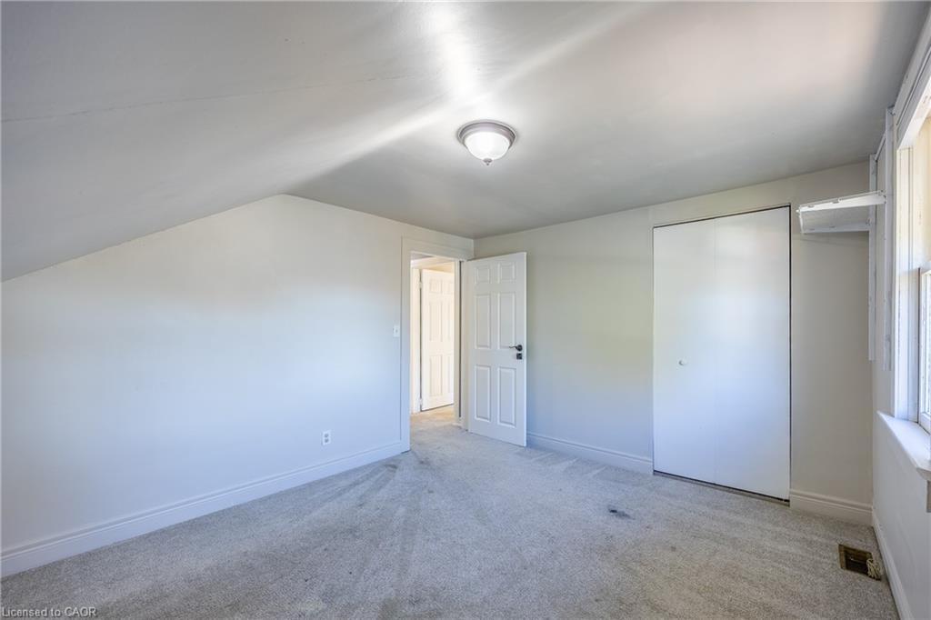 17 Mechanic Street W, Waterford, ON - Indoor Photo Showing Other Room