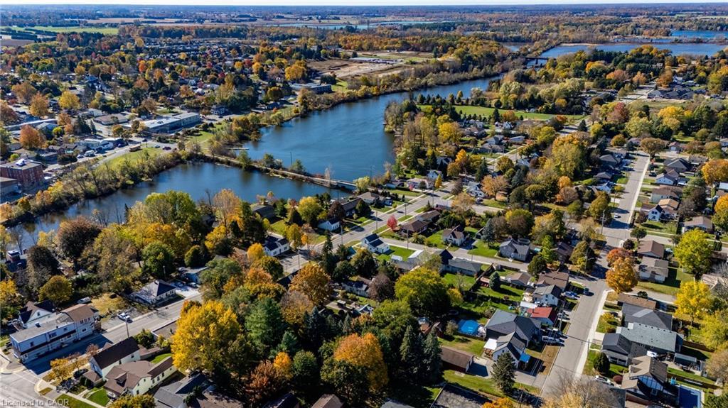 17 Mechanic Street W, Waterford, ON - Outdoor With View