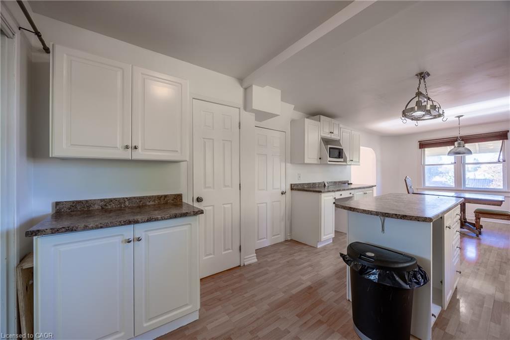 17 Mechanic Street W, Waterford, ON - Indoor Photo Showing Kitchen