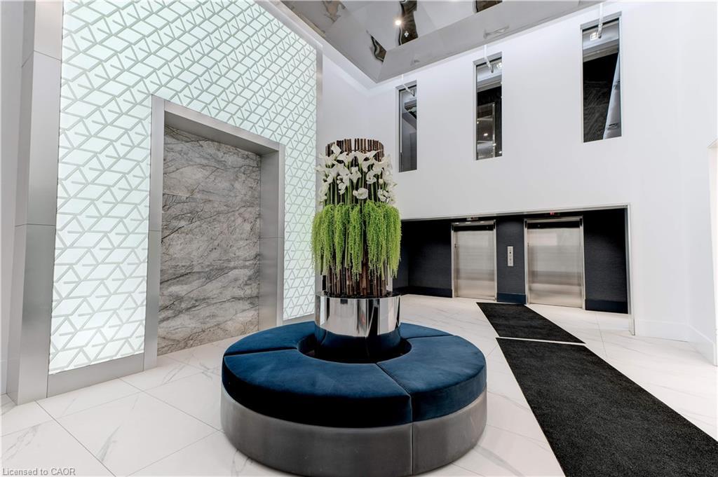 804-16 Concord Place, Grimsby, ON - Photo Showing Other Room