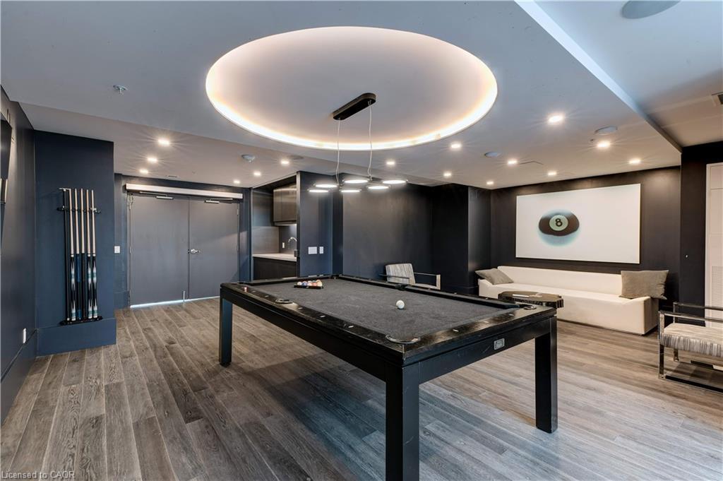 804-16 Concord Place, Grimsby, ON - Indoor Photo Showing Other Room