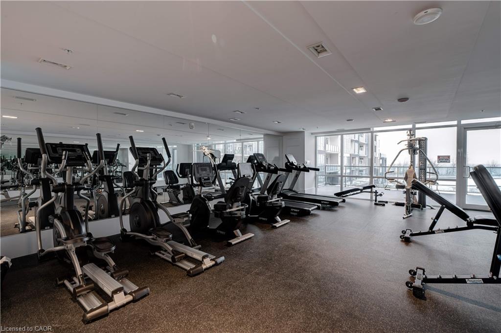 804-16 Concord Place, Grimsby, ON - Indoor Photo Showing Gym Room