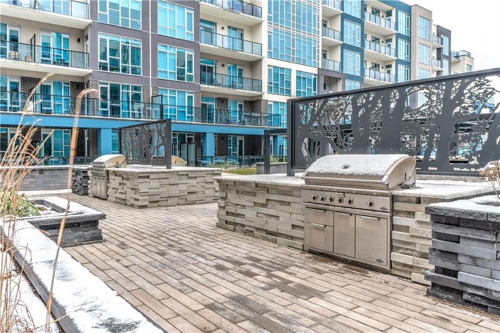 804-16 Concord Place, Grimsby, ON - Outdoor With Facade