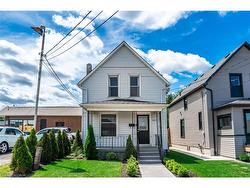 4475 First Avenue Niagara Falls, ON L2E 4G1