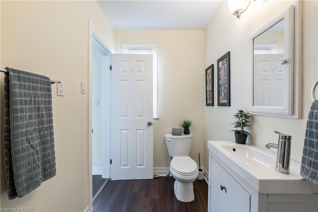 4475 First Avenue, Niagara Falls, ON - Indoor Photo Showing Bathroom