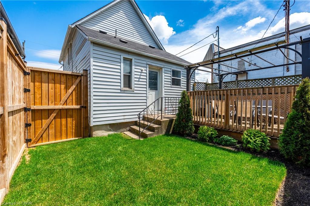 4475 First Avenue, Niagara Falls, ON - Outdoor