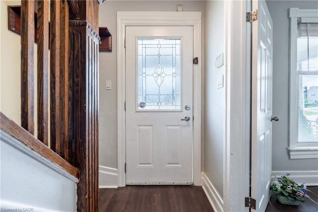 4475 First Avenue, Niagara Falls, ON - Indoor Photo Showing Other Room