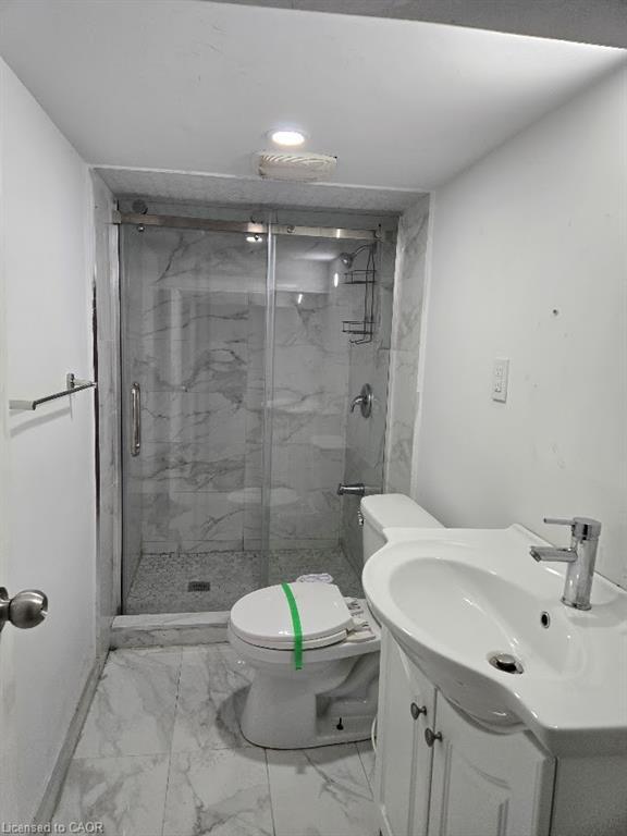 4352 Otter Street, Niagara Falls, ON - Indoor Photo Showing Bathroom