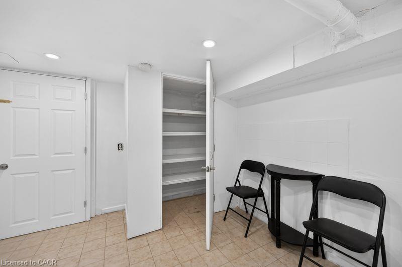 Lower Lvl-44 Aldridge Street, Hamilton, ON - Indoor Photo Showing Other Room
