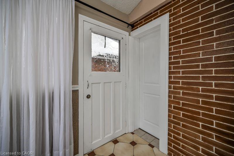 Lower Lvl-44 Aldridge Street, Hamilton, ON - Indoor Photo Showing Other Room