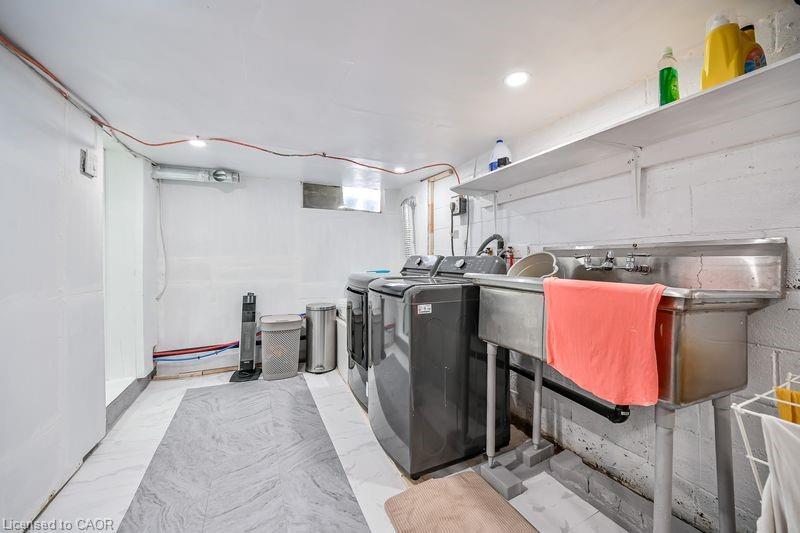 Lower Lvl-44 Aldridge Street, Hamilton, ON - Indoor Photo Showing Laundry Room