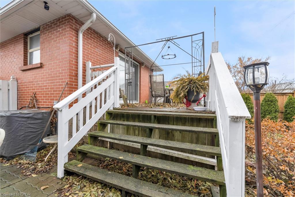 143 Walter Avenue S, Hamilton, ON - Outdoor