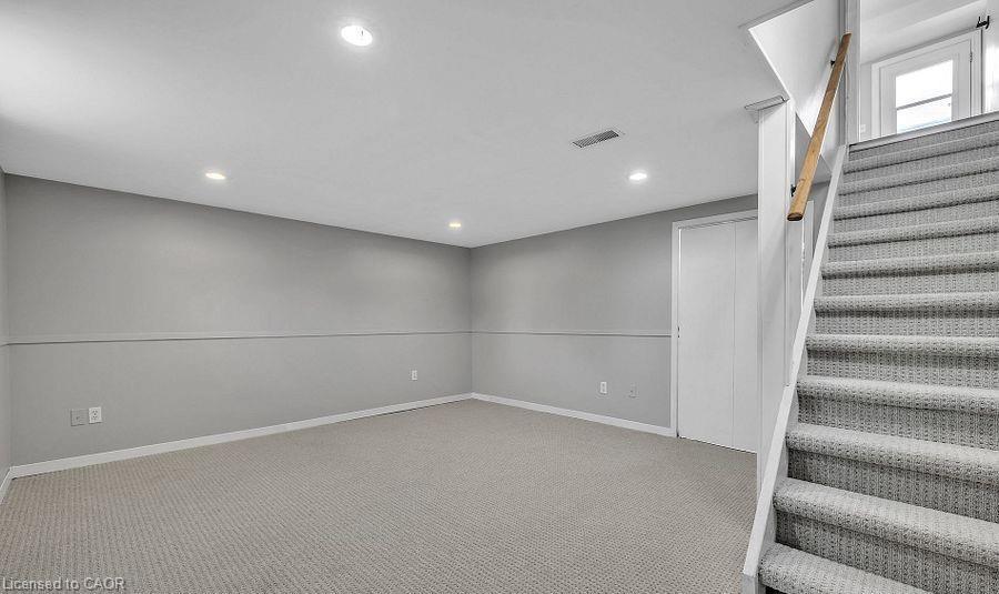 11-78 Bee Street, Woodstock, ON - Indoor Photo Showing Other Room