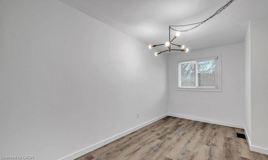 6-125 Bay Street, Woodstock, ON - Indoor Photo Showing Other Room