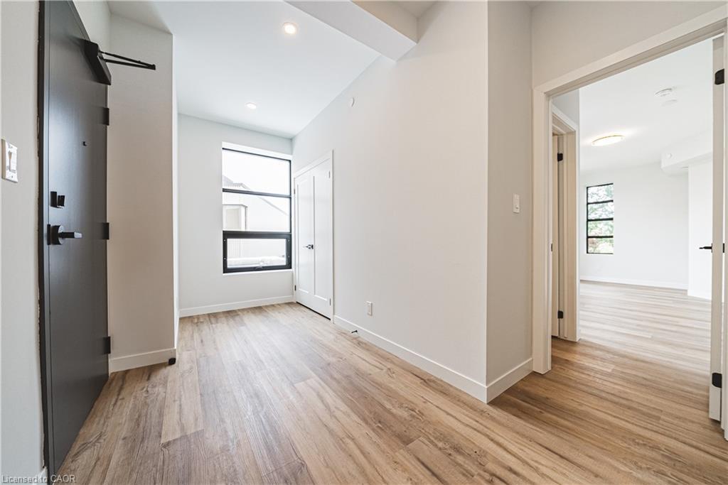 308-555 Sanatorium Road, Hamilton, ON - Indoor Photo Showing Other Room