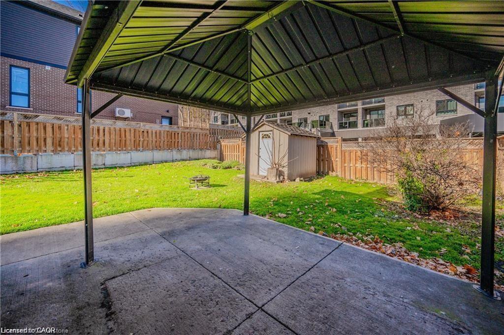 16-18 St Andrews Street, Cambridge, ON - Outdoor