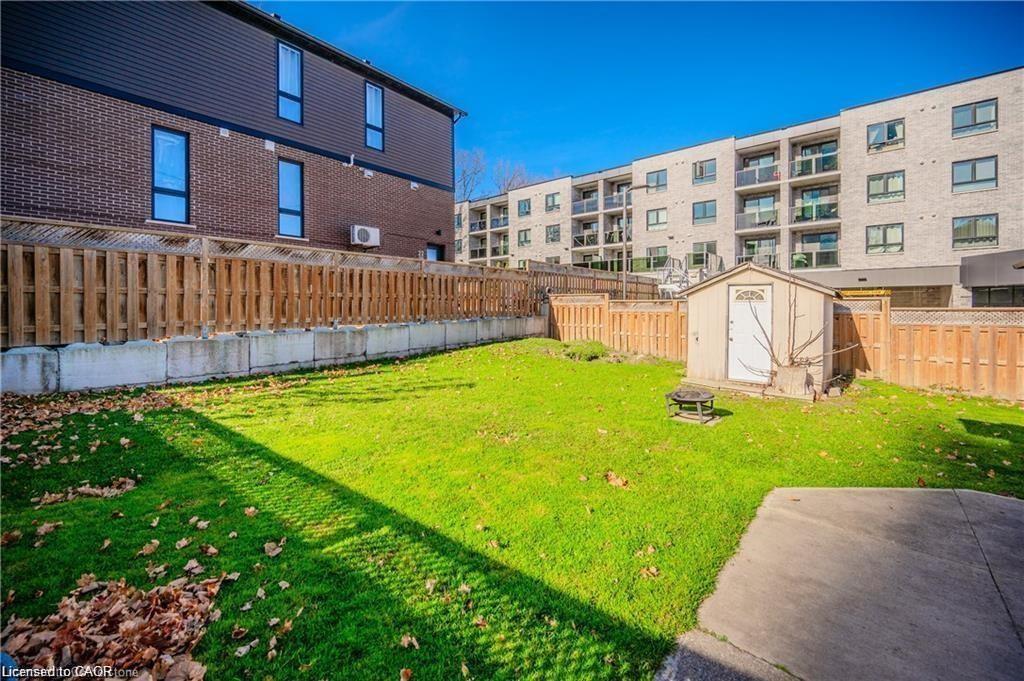 16-18 St Andrews Street, Cambridge, ON - Outdoor