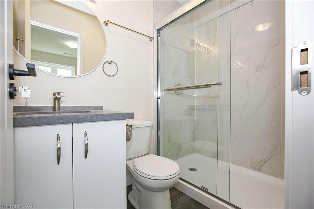 63-370 Fisher Mills Road, Cambridge, ON - Indoor Photo Showing Bathroom