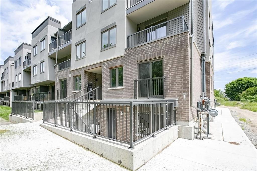 63-370 Fisher Mills Road, Cambridge, ON - Outdoor