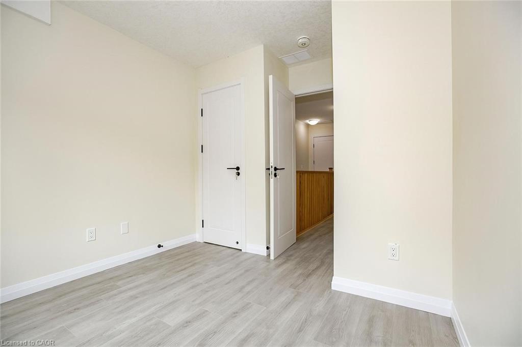 63-370 Fisher Mills Road, Cambridge, ON - Indoor Photo Showing Other Room