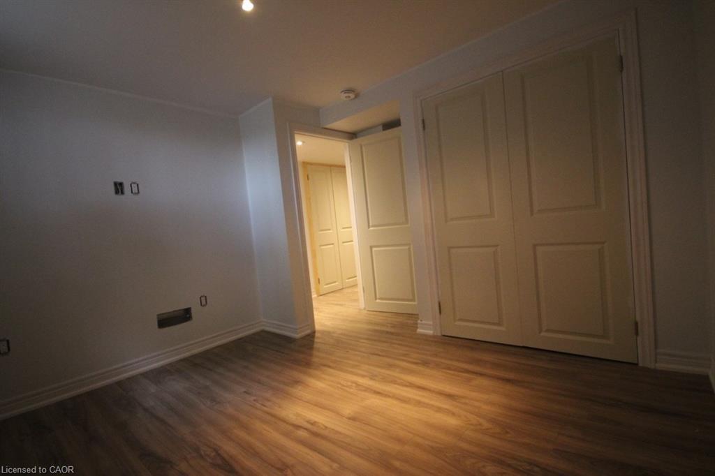 2-122 Macassa Avenue, Hamilton, ON - Indoor Photo Showing Other Room