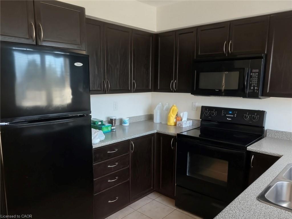 8-2579 Sixth Line, Oakville, ON - Indoor Photo Showing Kitchen