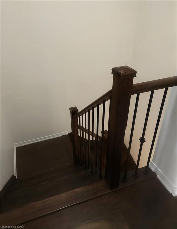 8-2579 Sixth Line, Oakville, ON - Indoor Photo Showing Other Room