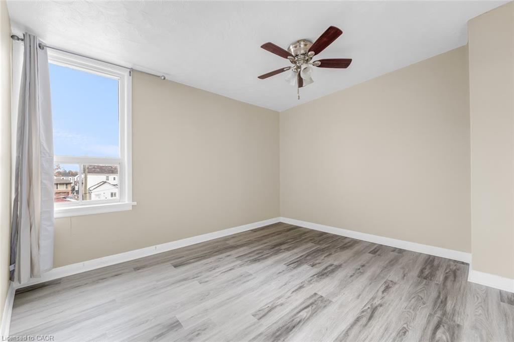 73 Shaw Street, Hamilton, ON - Indoor Photo Showing Other Room