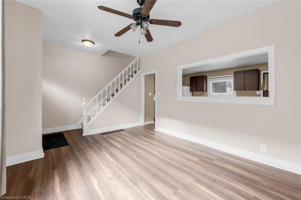 73 Shaw Street, Hamilton, ON - Indoor Photo Showing Other Room