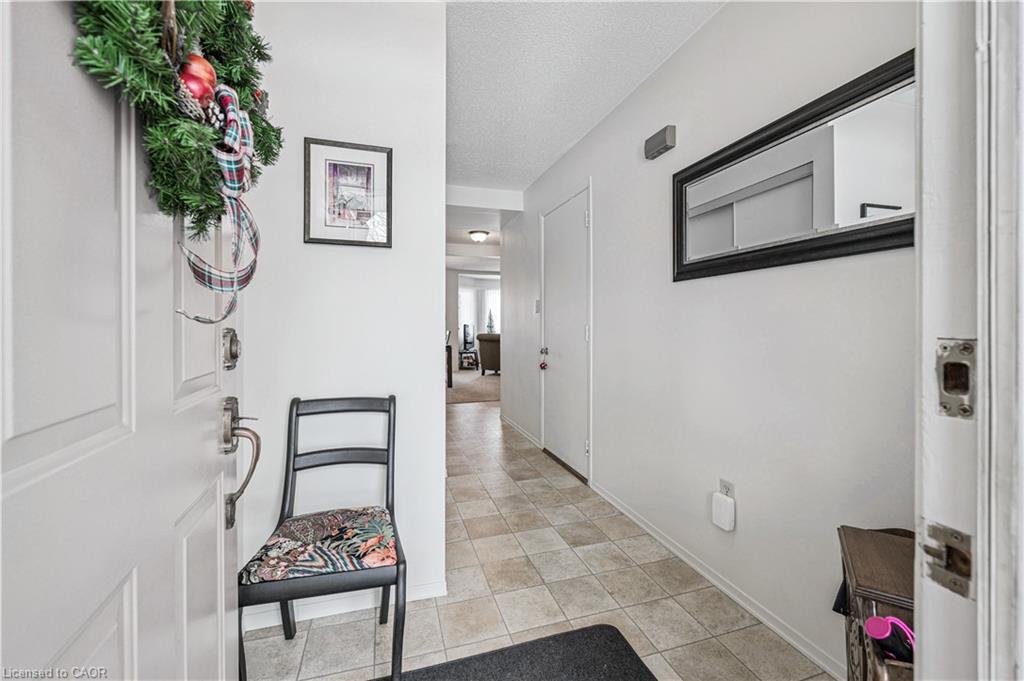 21-205 Highland Crescent, Kitchener, ON - Indoor Photo Showing Other Room