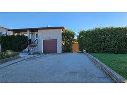 Upper-110 Abbot Drive Hamilton, ON L8V 4W2