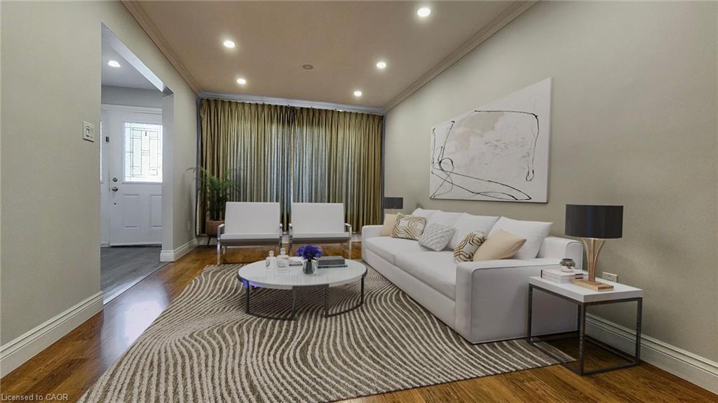 Upper-110 Abbot Drive, Hamilton, ON - Indoor