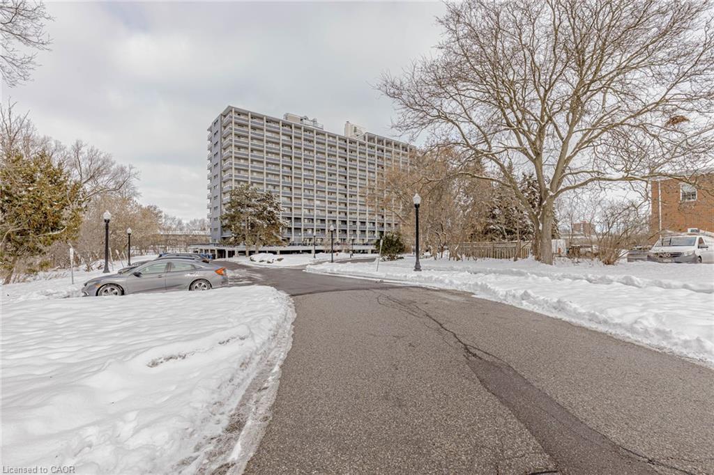 106-58 Bridgeport Road E, Waterloo, ON - Outdoor