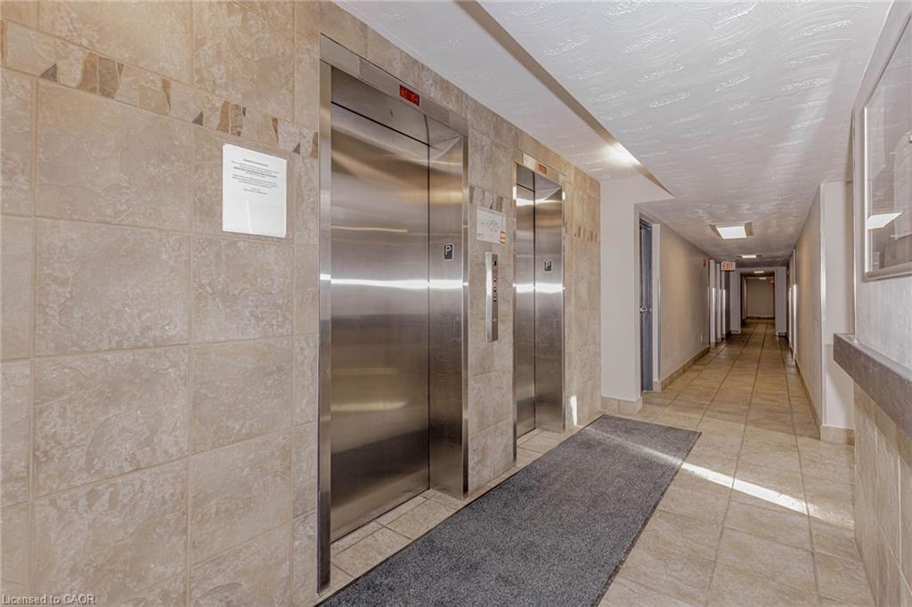 106-58 Bridgeport Road E, Waterloo, ON - Indoor Photo Showing Other Room