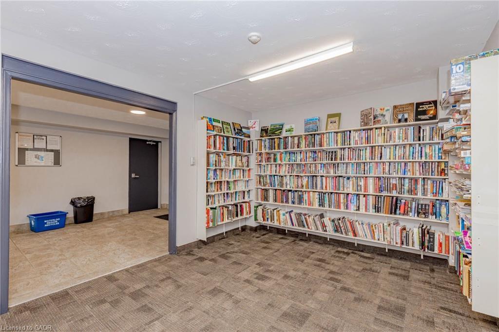 106-58 Bridgeport Road E, Waterloo, ON - Indoor