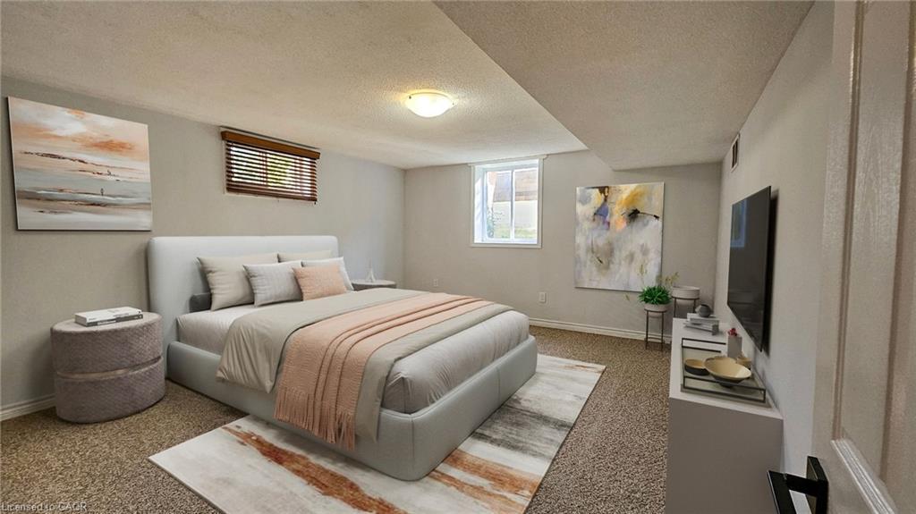 Lower-110 Abbot Drive, Hamilton, ON - Indoor Photo Showing Bedroom