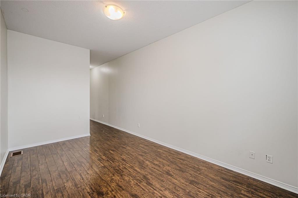 91 Powell Drive, Hamilton, ON - Indoor Photo Showing Other Room