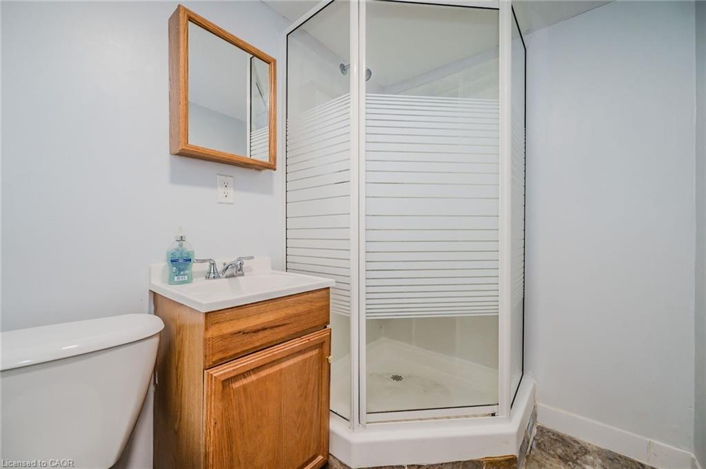 91 Powell Drive, Hamilton, ON - Indoor Photo Showing Bathroom