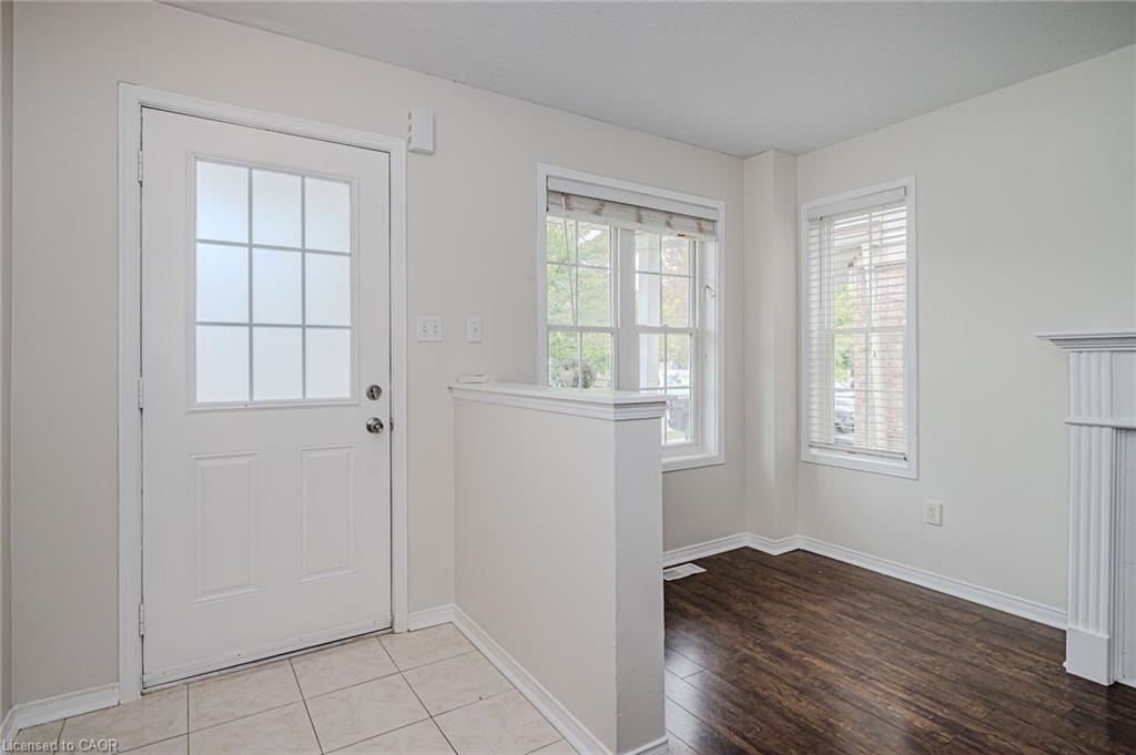 91 Powell Drive, Hamilton, ON - Indoor Photo Showing Other Room