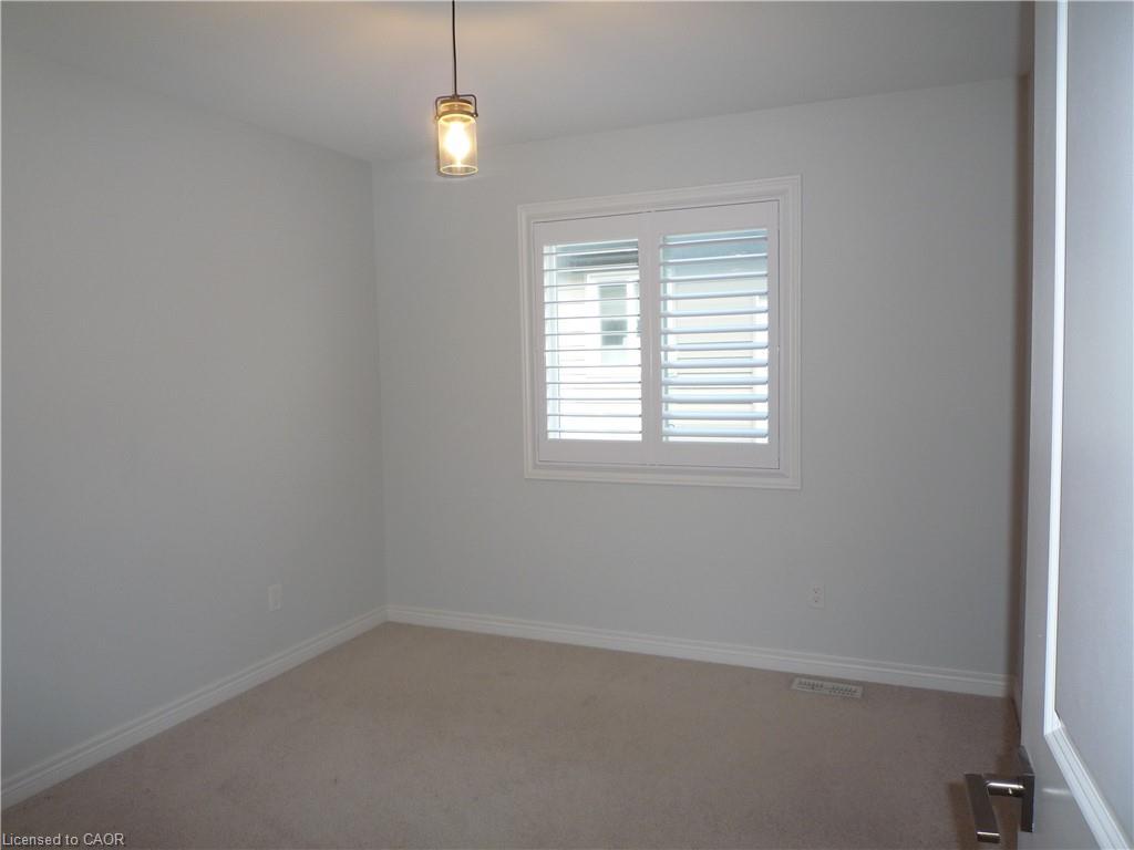 8607 Jennifer Crescent, Niagara Falls, ON - Indoor Photo Showing Other Room