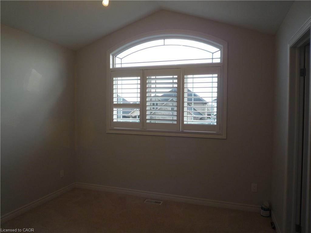 8607 Jennifer Crescent, Niagara Falls, ON - Indoor Photo Showing Other Room