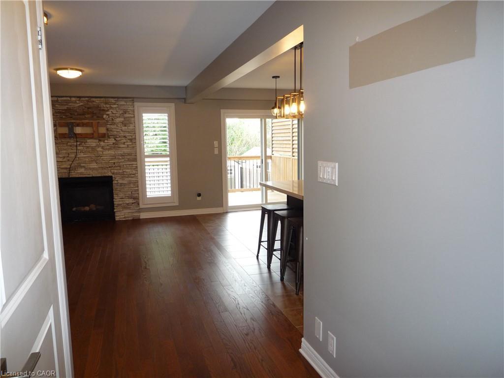 8607 Jennifer Crescent, Niagara Falls, ON - Indoor With Fireplace