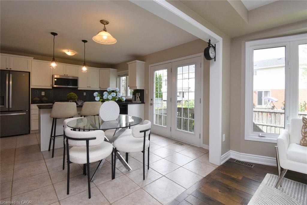 38 Cranston Street, Ancaster, ON - Indoor