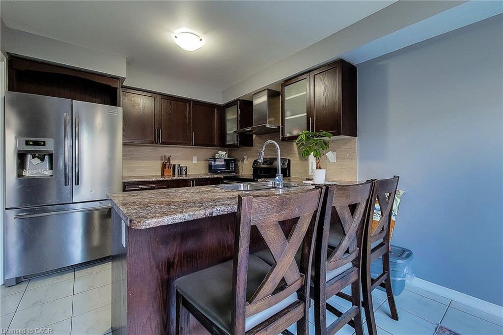 81 Odonnel Drive, Binbrook, ON - Indoor Photo Showing Kitchen With Double Sink