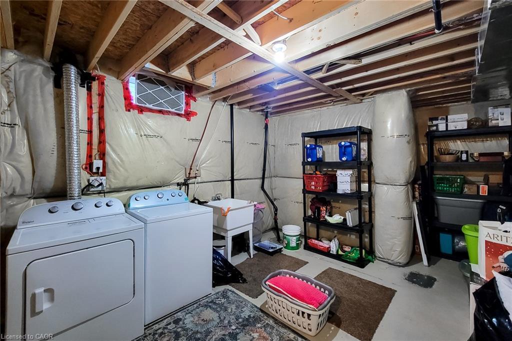 81 Odonnel Drive, Binbrook, ON - Indoor Photo Showing Laundry Room